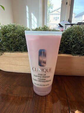 Clinique Rinse-Off Foaming Cleanser | Full Size 150mL | NEW (NWOB) 🤍